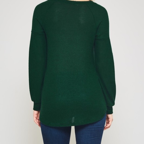 Waffle Knit Hunter Green Long-Sleeved Top - Picture 4 of 4
